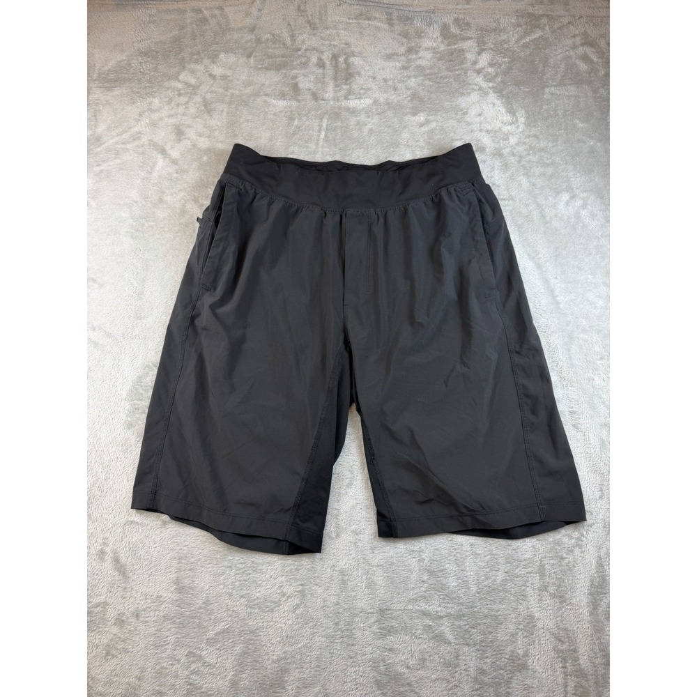 Lululemon THE Short Shorts Mens Medium Athletic Drawstring Pocket Zip Running